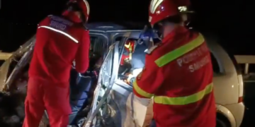 Un TIR, o autoutilitară și un autoturism s-au lovit pe drumul dintre Ciumeghiu și Avram Iancu