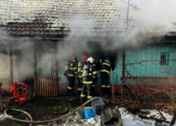 Moarte violenta. Un bărbat din Galospetreu, găsit carbonizat în casa