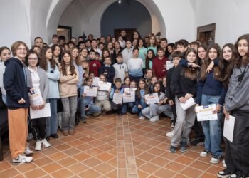 Când reciclarea devine artă: Vernisajul și premierea concursului „Oradea mea– Obiecte de artă din materiale reciclate”