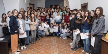 Când reciclarea devine artă: Vernisajul și premierea concursului „Oradea mea– Obiecte de artă din materiale reciclate”