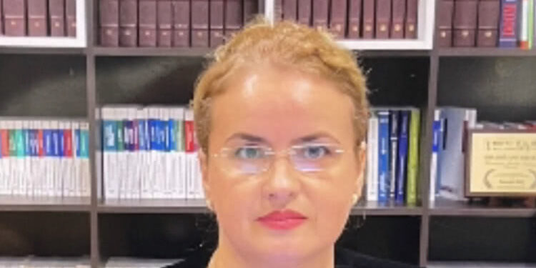 Avocatul Maria Marcu a cerut Curții de Apel Oradea Ordonanța preşedinţială pentru a opri alegerile pentru Cotroceni și a putea candida