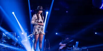 Video. Narcisa Badea, tânără din Salonta, care a încins scena  la Vocea României cu „Highway to hell”