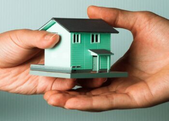 Acceptarea expresă a moștenirii de către un minor lipsit de capacitate de exercițiu reprezintă un act de dispoziție și necesită încuviințarea instanței de tutelă | Decizia ÎCCJ