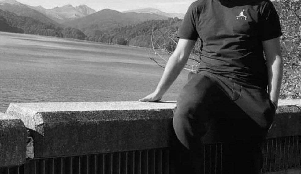 Un polițist de 21 de ani a murit după un stop cardio-respirator, chiar în timpul serviciului