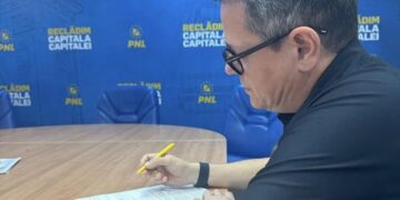 La nici 24 de ore după ce Bolojan preia șefia PNL, fostul șef SRI, Eduard Hellvig, intra în PNL