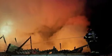 Incendiu violent intr-o localitate din Bihor