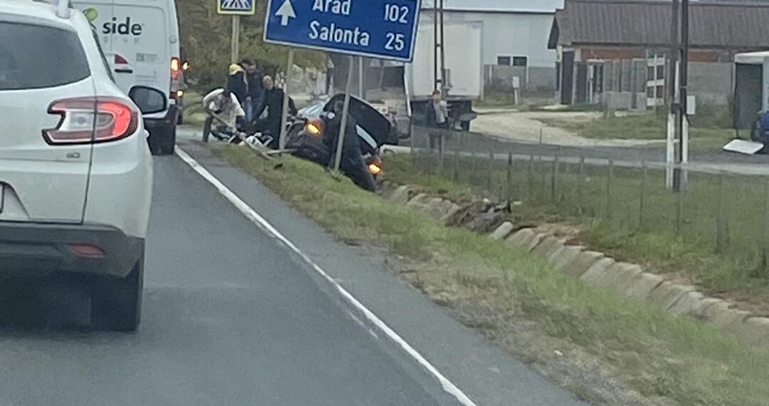 Un copil, accidentat într-un accident la Leș, aproape de ieșire înspre Salonta