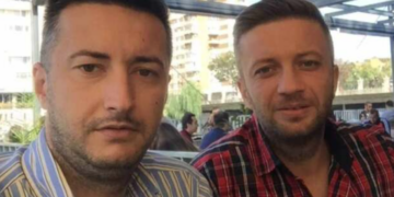 Polițistul Valentin Potre, judecat pentru trafic de influenţă, furt, şantaj, instigare la  fals în înscrisuri sub semnătură privată după ce fratele sau a intrat în casa unui om de afaceri de unde a luat:6.000 de lei, un colier, o brăţară şi un ceas