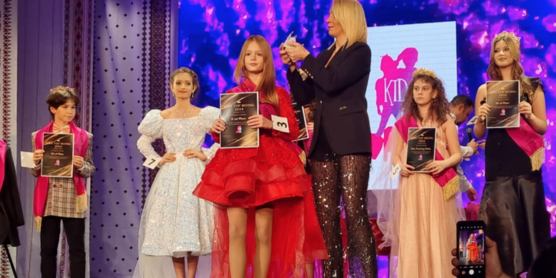 Orădeancă Kassandra Cristian, la 10 ani, pe podium la Top Model Kids. E campioana europeana la gimnastica ritmica și campioană mondială la modelling