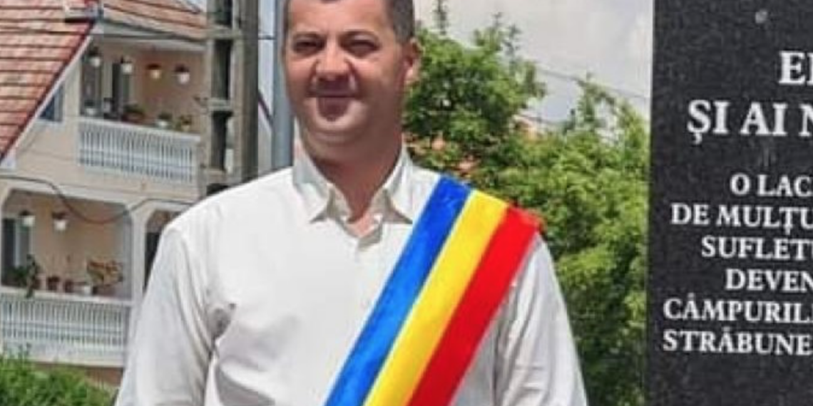 Un primar reclama ca a fost bătut pe holurile instituției. Procurori: leziuni la nivelul buzelor , i-a fisurat un dinte, leziuni traumatice