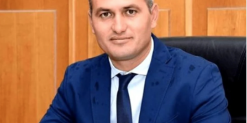 Primar, ridicat de procurorii DIICOT, suspect într-un dosar de trafic de persoane