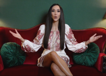 Galerie/ Video. Orădeanca Jessie Banes, „La masa lui Hristos”, cel mai recent colind al artistei care a colaborat cu Ovidiu Lipan Țăndărică, Ozana Barabancea, tenorul Alin Stoica