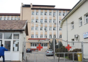 Opt firme și asocieri se bat pentru 26,9 milioane de lei, cât costa reabilitarea Maternității Oradea