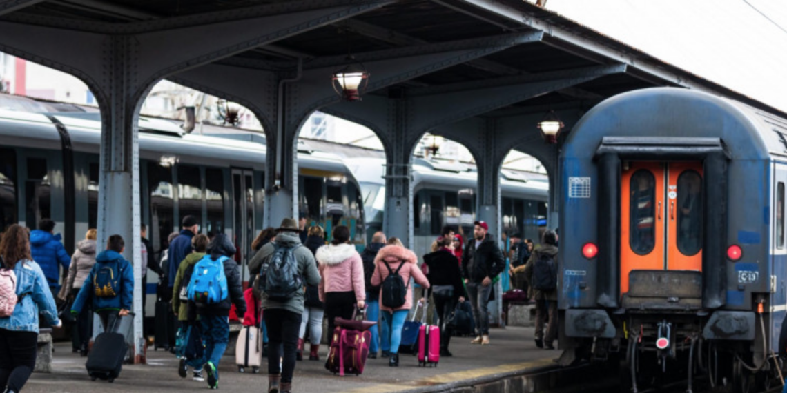 De mâine, biletele de tren se scumpesc. Intra în vigoare noul mers al trenurilor