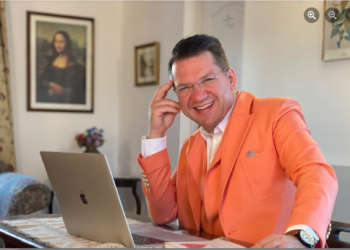 Deputatul AUR Bihor, Mihail NEAMȚU, conduce Comisia de Cultura din Camera Deputaților. Mottoul său este “Construim România Deșteaptă”