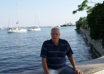 Au furat crucea Contelui Tisza György din cimitirul, din Salonta. Soția contelui, îndurerată:”Un gest de neînțeles, lipsit de respect față de memoria celor plecați dintre noi și față de istorie”