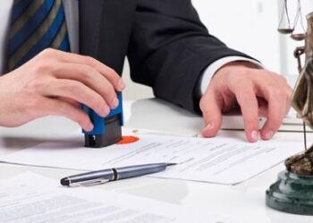 Acțiune în despăgubiri: omisiunea custodelui de a lua măsurile necesare de conservare a bunului mobil în cazul sechestrului asigurător instituit  prin ordonanță a procurorului