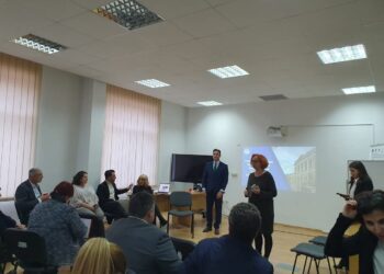 Provocările unei cariere în cercetare analizate de experți la Universitatea din Oradea