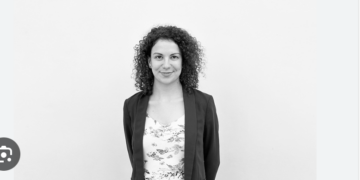 Ce fiica de succes are Ilie Bolojan. Lucia-Maria Bolojan e arhitect, a lucrat pentru o firma care e și pe piața est-asiatica si și-a deschis propriul PFA la Cihei. Cum vede ea orașul anului 2031