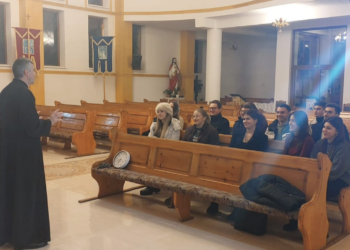 Ce au discutat studenții la întâlnirea de la Parohia Greco-Catolică Beiuș
