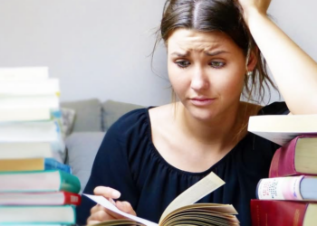 Absolvenții de rezidențiat care devin medici specialiști în 2025 nu vor putea să se angajeze în spitale și instituții publice, conform deciziei Guvernului Ciolacu