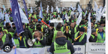 Polițiștii din Bihor refuza  sa lucreze suplimentar şi participa masiv la protestul organizat la București după ce le-au scăzut salariile