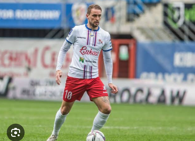 FC Bihor isi aduce un mijlocaș olandez