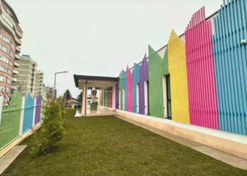 110 copii din Oradea vor beneficia de cea mai mare creșă din România