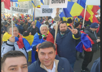 Sute de bihoreni la mitingul de 50.000 de oameni din capitala, „Mitingul pentru democraţie”