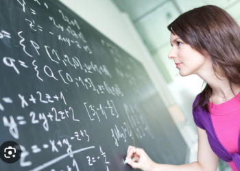 Fără Matematică obligatorie la clasele cu profil pedagogic, în ultimii 2 ani de liceu, potrivit proiectului de planuri-cadru 2025