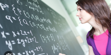 Fără Matematică obligatorie la clasele cu profil pedagogic, în ultimii 2 ani de liceu, potrivit proiectului de planuri-cadru 2025 