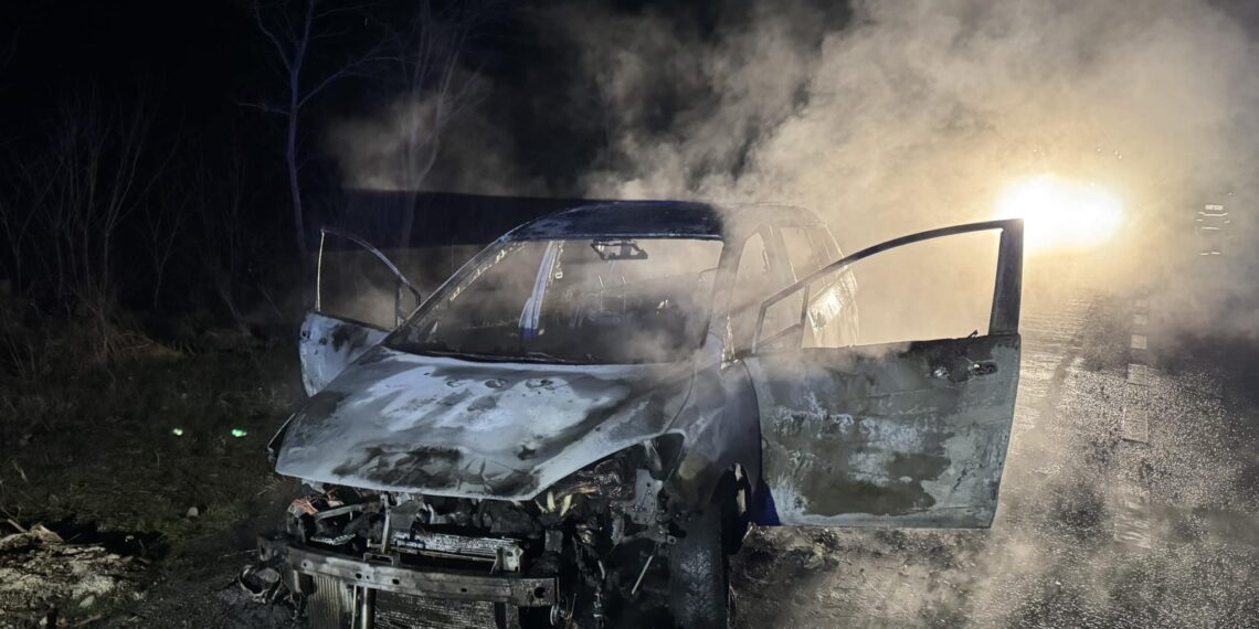 Masina preotului Ciprian Mega facuta scrum