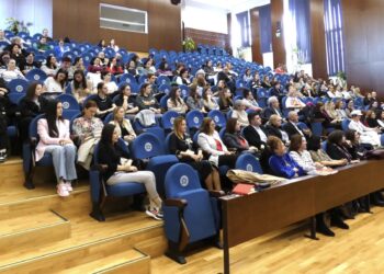 Lansare de carte: 15 volume, 90 de autori, „Sinteze de pedagogie”