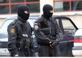 Percheziții la Brigada Operațiuni Speciale Oradea: polițiști acuzați de fals și înșelăciune