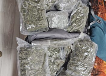 Șef de secție de poliție reținut de DIICOT: petreceri cu droguri în propria locuință