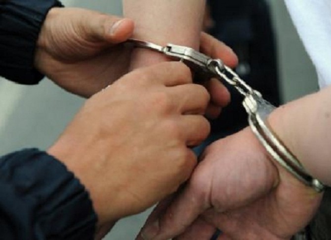 Arestat preventiv după ce a promis că va obține un post de conducere într-un spital