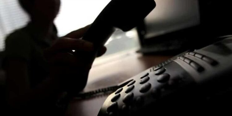 Apeluri false: infractorii se dau drept reprezentanți ai unor instituții publice