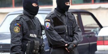 Percheziţii în două penitenciare și patru județe: grupări criminale vindeau droguri, cu minori implicaţi şi ameninţări cu arme de foc