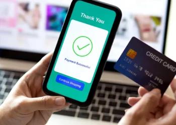 Nouă metodă de înșelăciune face ravagii înainte de Paște: călătorul aflat la ananghie