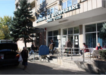 Doi medici de la Spitalul de Recuperare Băile Felix, urmăriți penal pentru luare de mită
