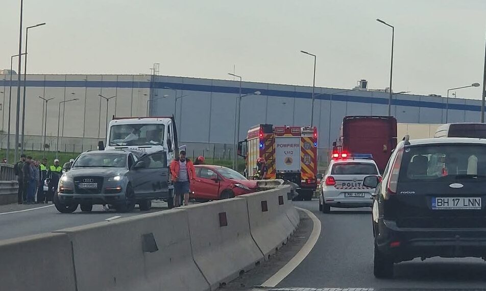 Accident grav pe centura Oradea: Trei persoane au ajuns la spital ( FOTO/VIDEO )