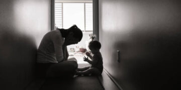 Nou-născut abandonat într-o groapă: Adolescentă condamnată la 3 ani de internare într-un centru educativ