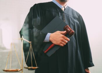 Decizia ÎCCJ privind incompatibilitatea judecătorului de drepturi și libertăți în procedura de cameră preliminară