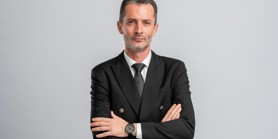 INTERVIU cu av. Ovidiu Kalman Mureșan Silaghi: „Dacă ești pasionat în ceea ce faci nu vei avea niciodată gânduri de a renunța. „