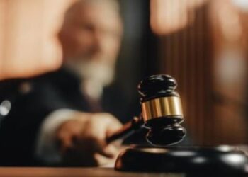 Modificările privind pensiile magistraților au fost adoptate: vârsta standard de pensionare va fi 65 de ani