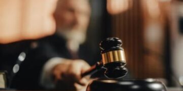 Modificările privind pensiile magistraților au fost adoptate: vârsta standard de pensionare va fi 65 de ani