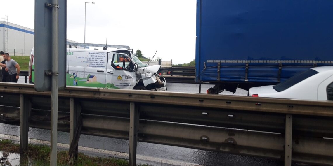 Accident grav pe Centura Oradea: Trafic blocat în zona Universității