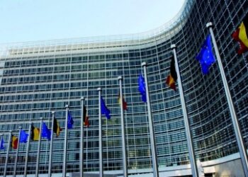 Tribunalul UE: Ursula von der Leyen şi Comisia Europeană au ascuns ilegal SMS-urile despre Pfizer în pandemie