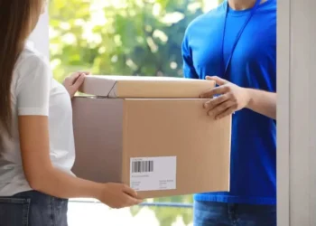 Vânzătorii care refuză să înlocuiască produsele defecte riscă amenzi