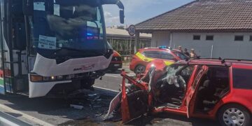 UPDATE: O persoană a decedat. Accident grav pe DN 1 – Centura Aleșd: două persoane în stare critică